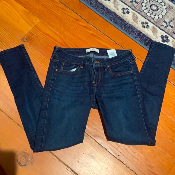 Like New Hollister STRETCHY jeans - Picture 1 of 3